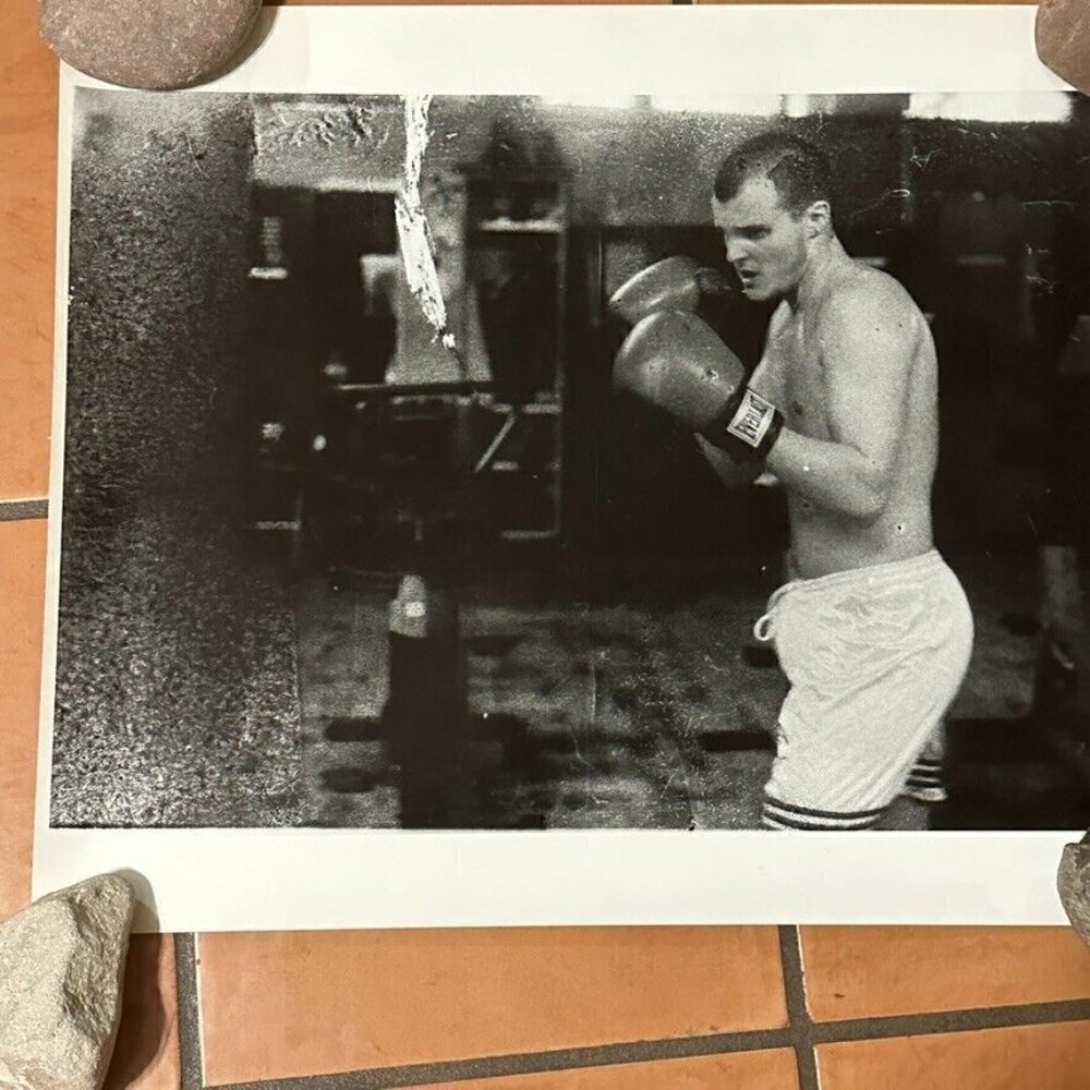 Photograph Silver Gelatin Print Janine Gordon Signed 20x24" B/W Boxing Gleasons - Picture 9 of 10